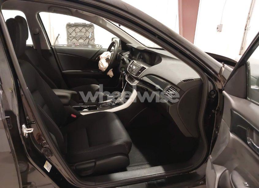 Photo 5 of 2015 Honda Accord SPORT (VIN 1HGCR2F53FA065592)