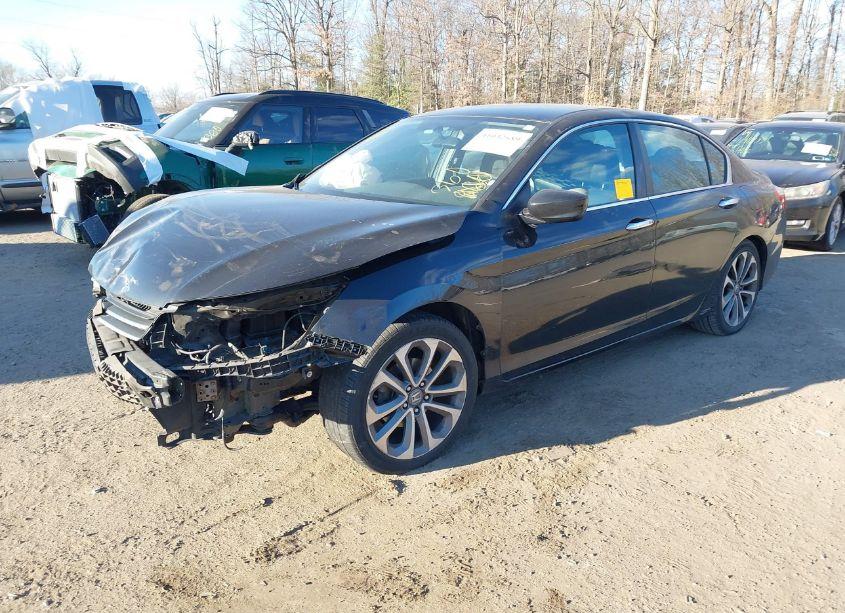 Photo 2 of 2015 Honda Accord SPORT (VIN 1HGCR2F53FA074308)