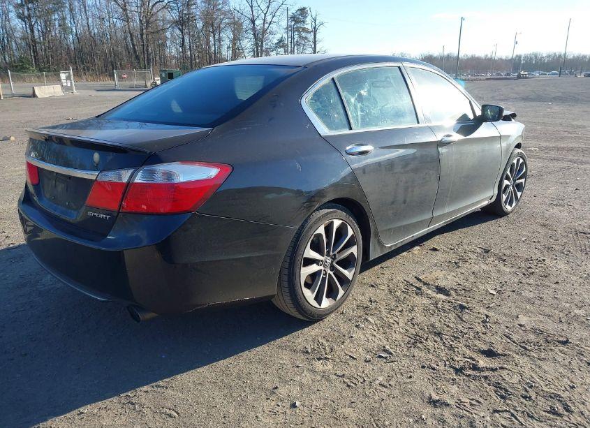 Photo 4 of 2015 Honda Accord SPORT (VIN 1HGCR2F53FA074308)