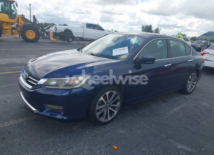 Photo 2 of 2015 Honda Accord SPORT (VIN 1HGCR2F53FA076186)