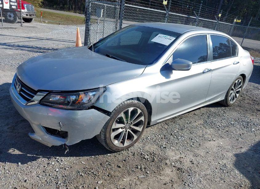 Photo 2 of 2015 Honda Accord SPORT (VIN 1HGCR2F53FA092548)