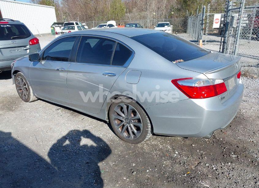 Photo 3 of 2015 Honda Accord SPORT (VIN 1HGCR2F53FA092548)