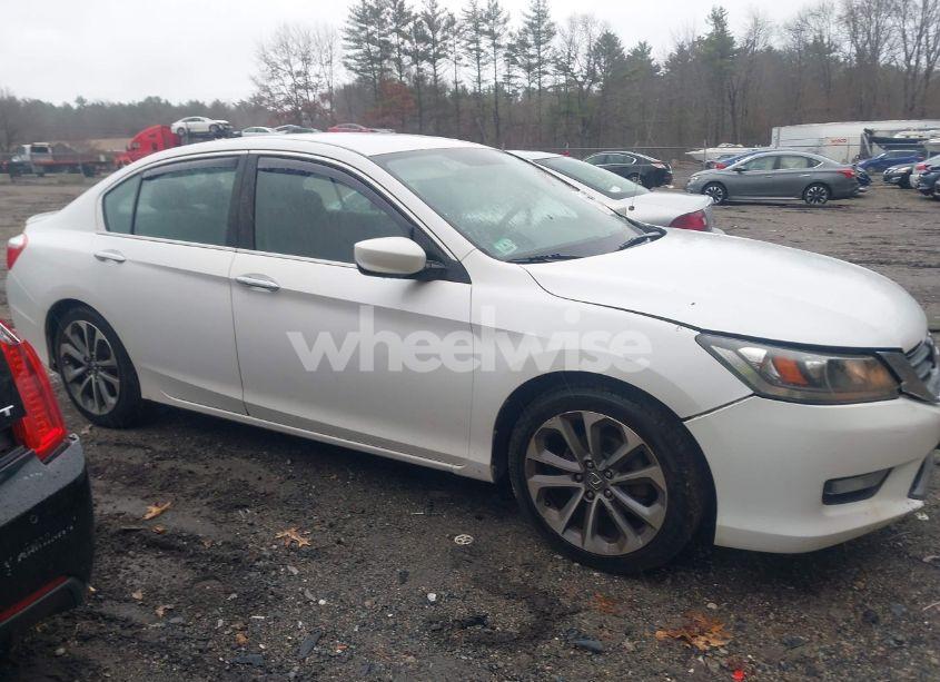 Photo 13 of 2015 Honda Accord SPORT (VIN 1HGCR2F53FA223039)