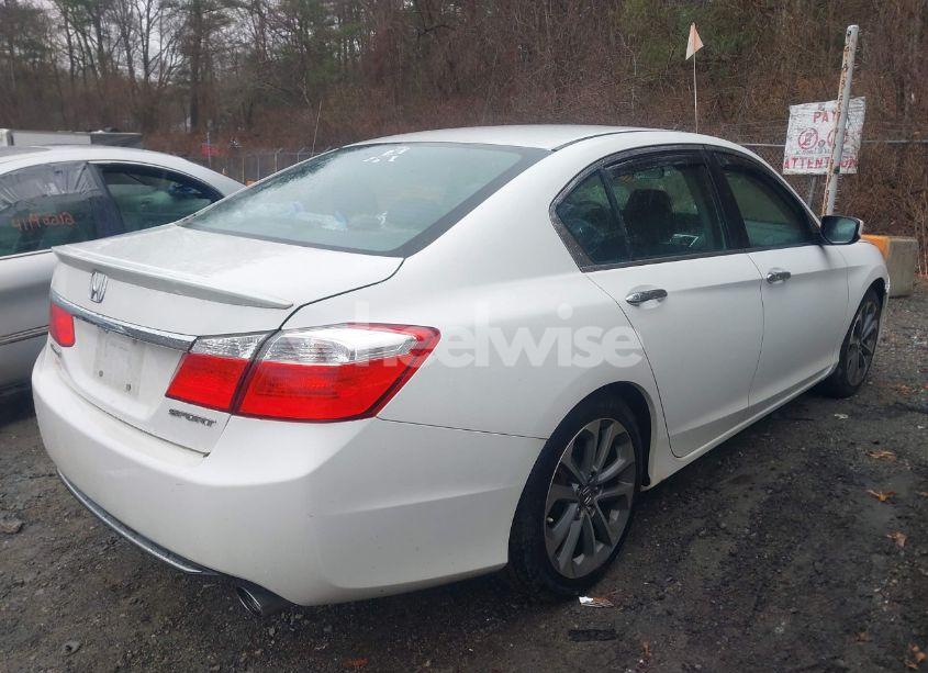 Photo 4 of 2015 Honda Accord SPORT (VIN 1HGCR2F53FA223039)