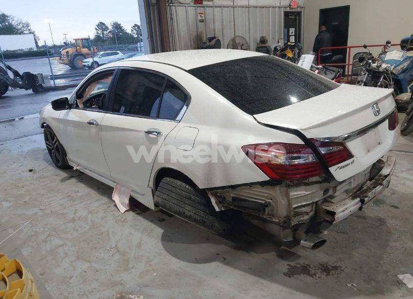Photo 15 of 2016 Honda Accord SPORT (VIN 1HGCR2F53GA015616)