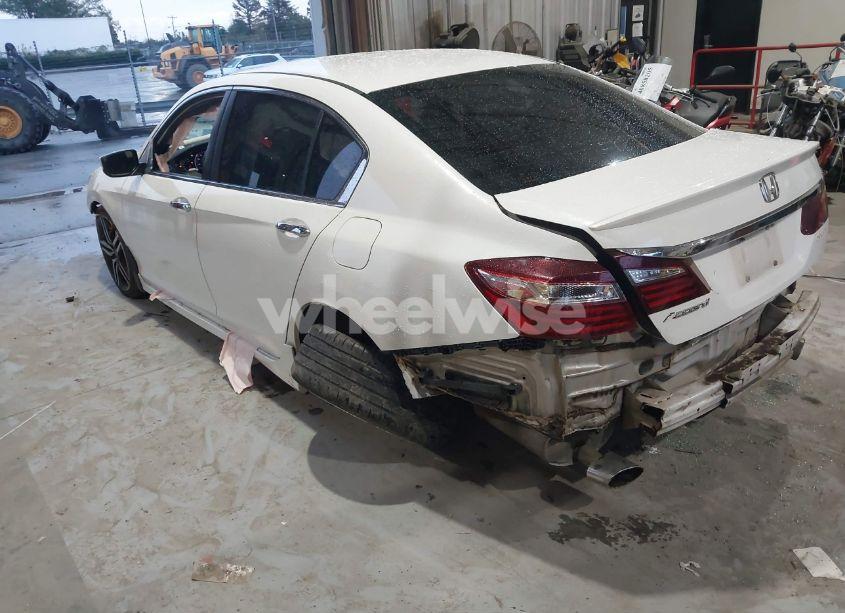 Photo 3 of 2016 Honda Accord SPORT (VIN 1HGCR2F53GA015616)