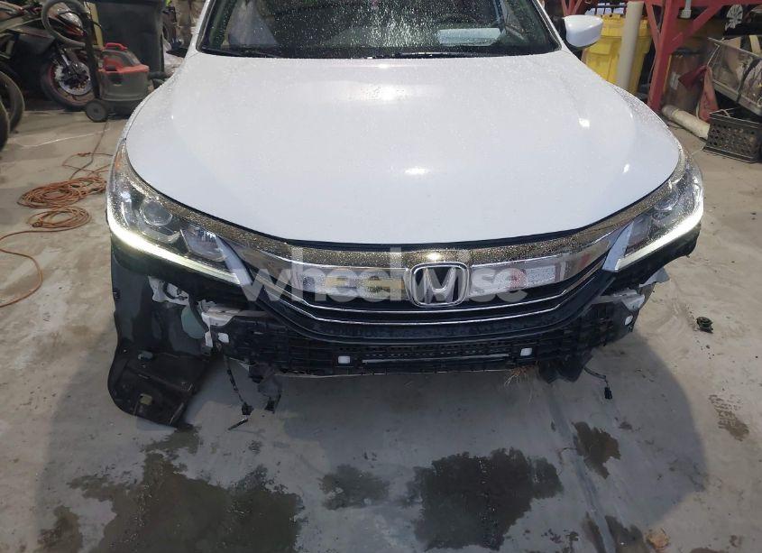 Photo 6 of 2016 Honda Accord SPORT (VIN 1HGCR2F53GA015616)