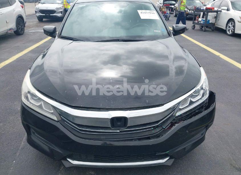 Photo 13 of 2016 Honda Accord SPORT (VIN 1HGCR2F53GA102786)