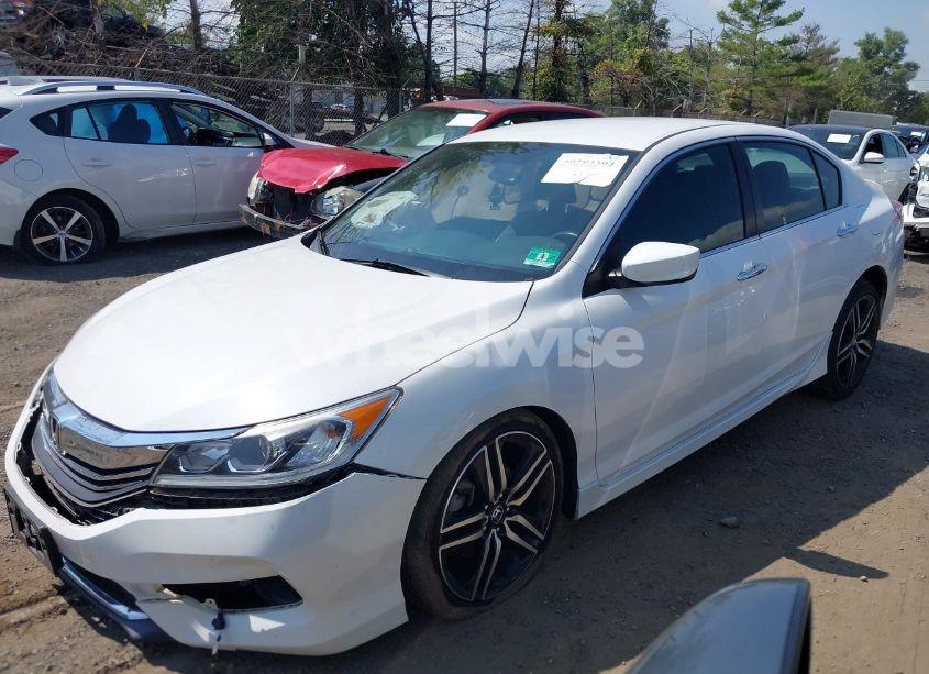 Photo 2 of 2016 Honda Accord SPORT (VIN 1HGCR2F53GA163135)