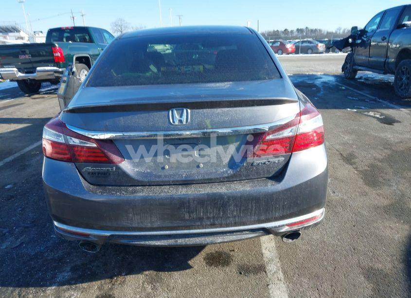 Photo 16 of 2017 Honda Accord SPORT (VIN 1HGCR2F53HA010854)