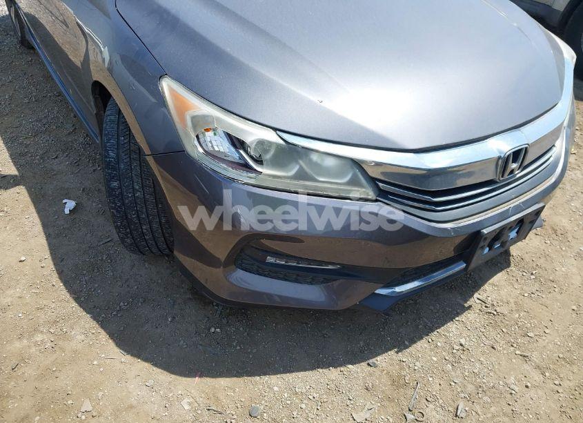 Photo 6 of 2017 Honda Accord SPORT (VIN 1HGCR2F53HA042848)