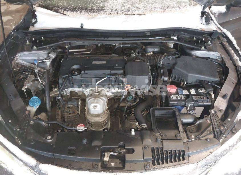 Photo 10 of 2017 Honda Accord SPORT (VIN 1HGCR2F53HA044311)