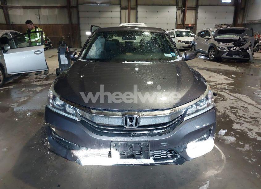 Photo 12 of 2017 Honda Accord SPORT (VIN 1HGCR2F53HA044311)