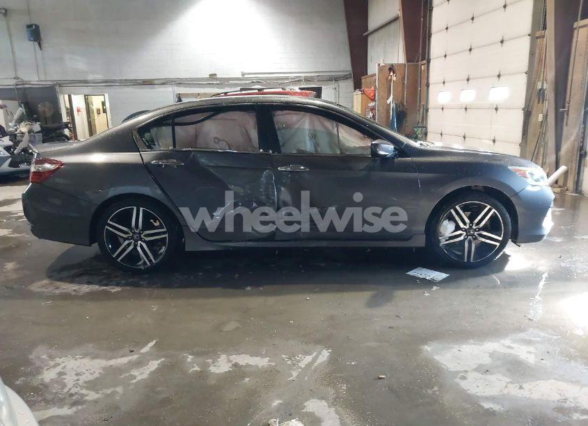 Photo 13 of 2017 Honda Accord SPORT (VIN 1HGCR2F53HA044311)