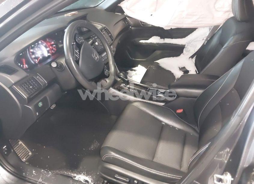 Photo 5 of 2017 Honda Accord SPORT (VIN 1HGCR2F53HA044311)