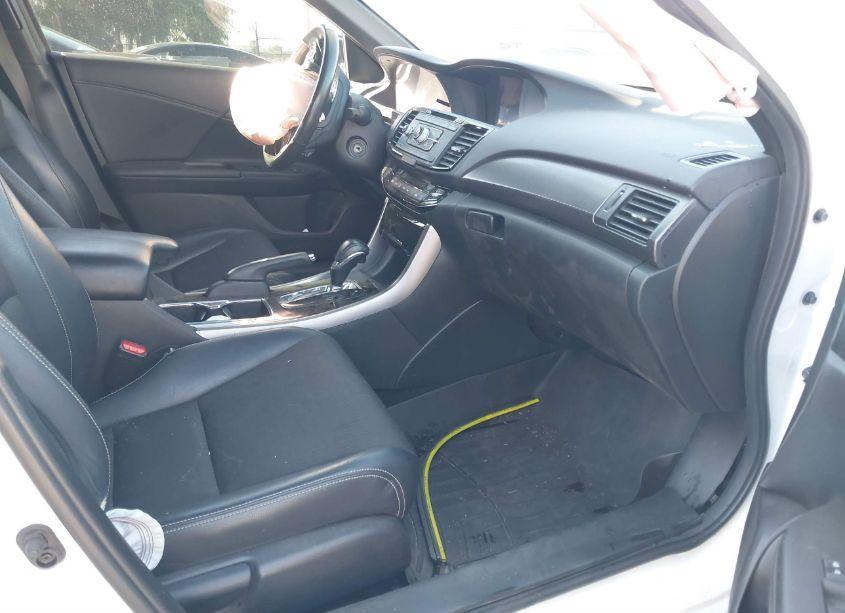 Photo 5 of 2017 Honda Accord SPORT (VIN 1HGCR2F53HA053493)