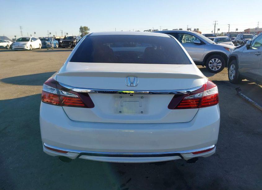 Photo 17 of 2017 Honda Accord SPORT (VIN 1HGCR2F53HA118827)