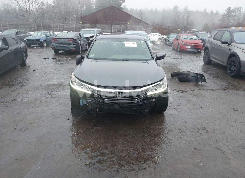 Photo 13 of 2017 Honda Accord SPORT (VIN 1HGCR2F53HA122666)