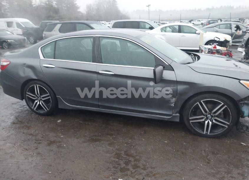 Photo 14 of 2017 Honda Accord SPORT (VIN 1HGCR2F53HA122666)