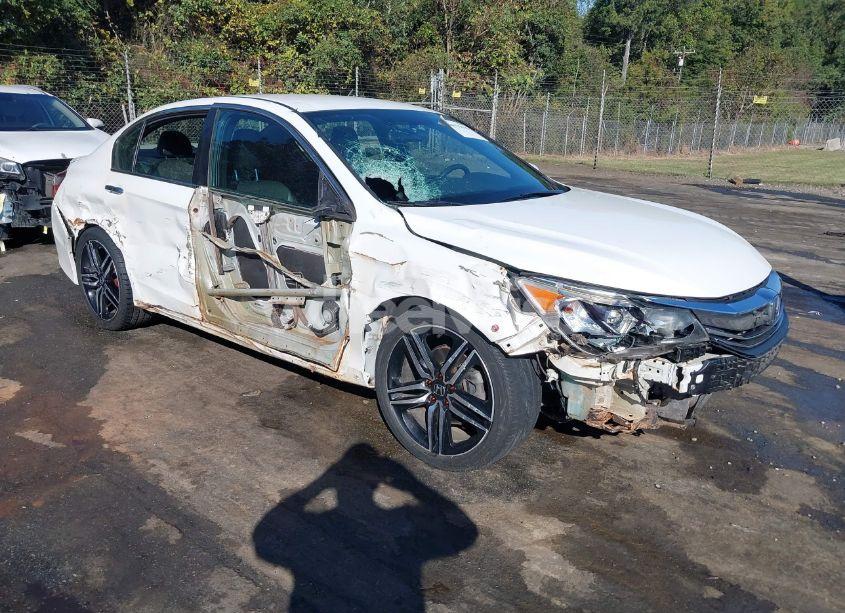 2017 Honda Accord SPORT (VIN 1HGCR2F53HA124014) main photo