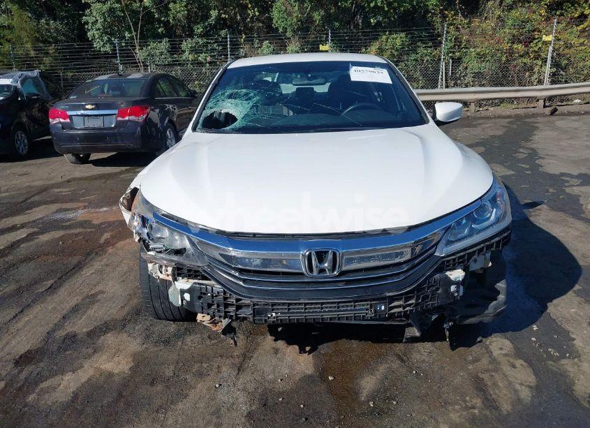 Photo 12 of 2017 Honda Accord SPORT (VIN 1HGCR2F53HA124014)