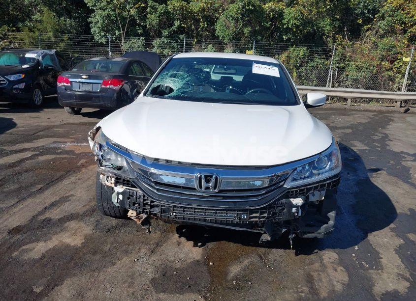 Photo 6 of 2017 Honda Accord SPORT (VIN 1HGCR2F53HA124014)