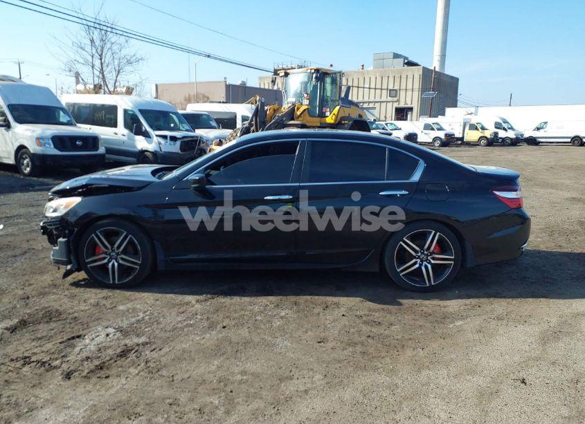 Photo 14 of 2017 Honda Accord SPORT (VIN 1HGCR2F53HA161838)