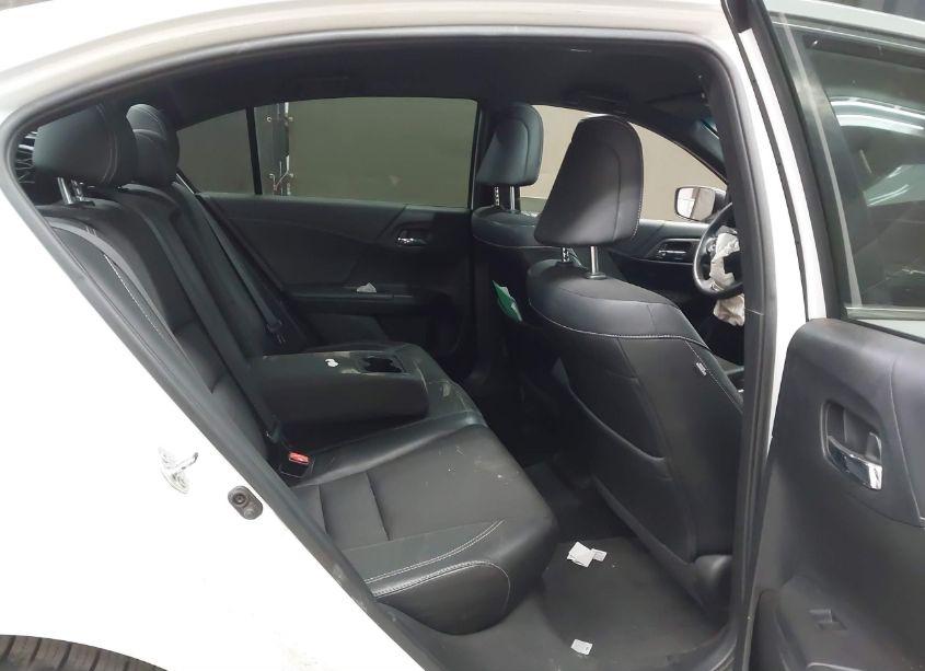 Photo 8 of 2017 Honda Accord SPORT (VIN 1HGCR2F53HA198890)