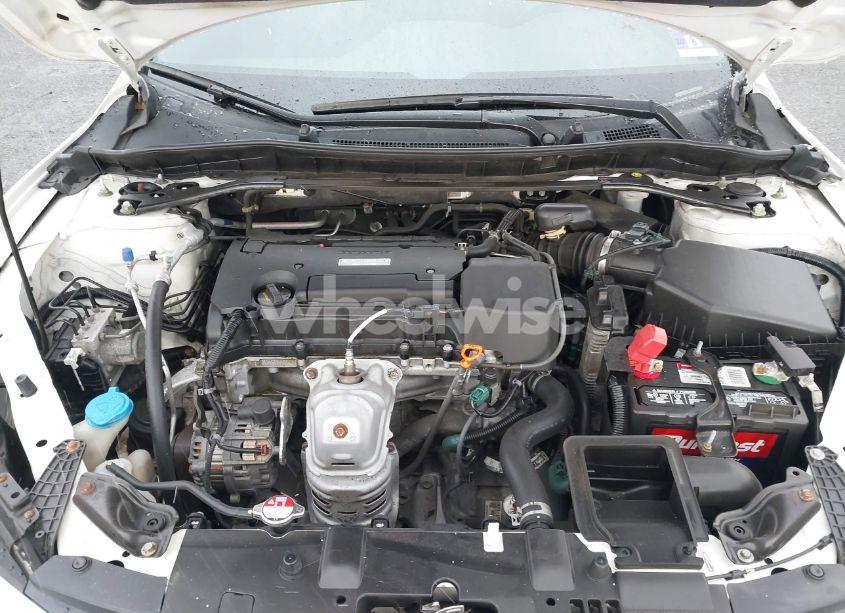 Photo 10 of 2017 Honda Accord SPORT (VIN 1HGCR2F53HA220659)