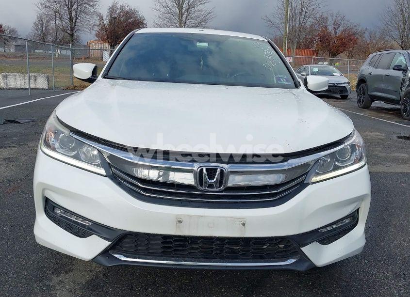 Photo 12 of 2017 Honda Accord SPORT (VIN 1HGCR2F53HA220659)