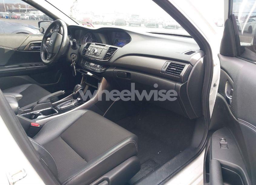 Photo 5 of 2017 Honda Accord SPORT (VIN 1HGCR2F53HA220659)