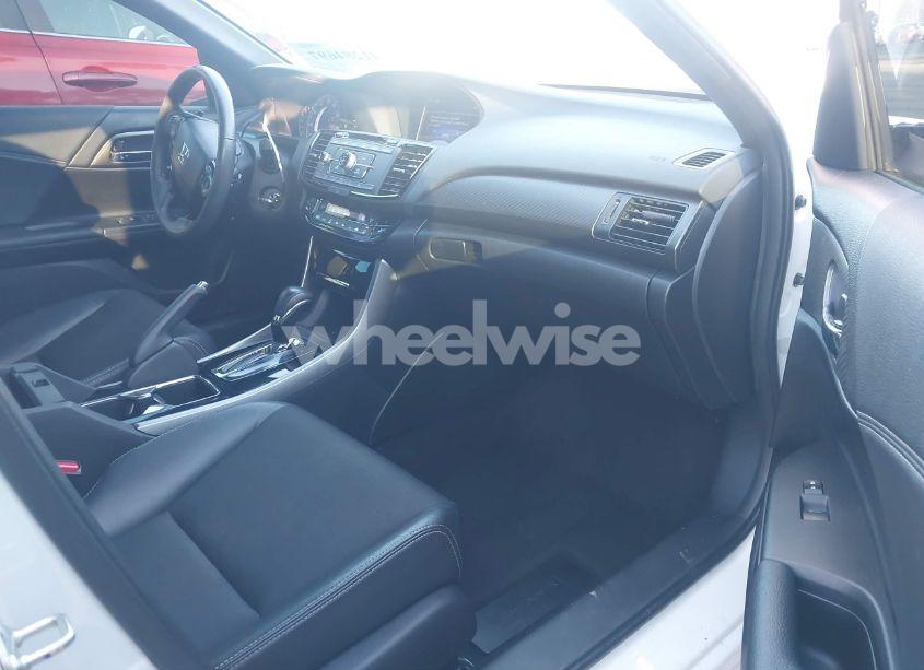 Photo 5 of 2017 Honda Accord SPORT (VIN 1HGCR2F53HA272227)