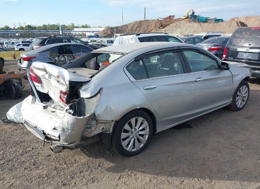 Photo 4 of 2013 Honda Accord SPORT (VIN 1HGCR2F54DA012056)
