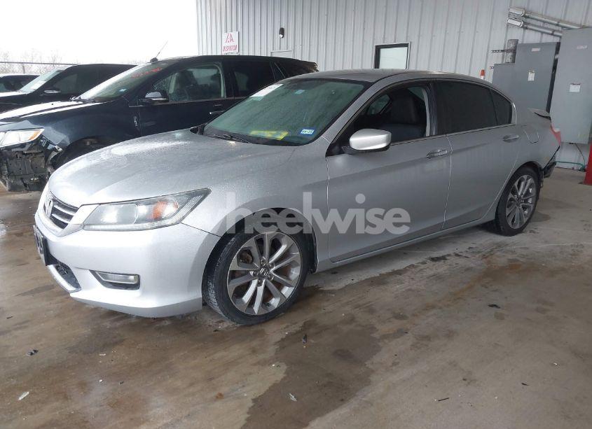 Photo 2 of 2013 Honda Accord SPORT (VIN 1HGCR2F54DA070703)