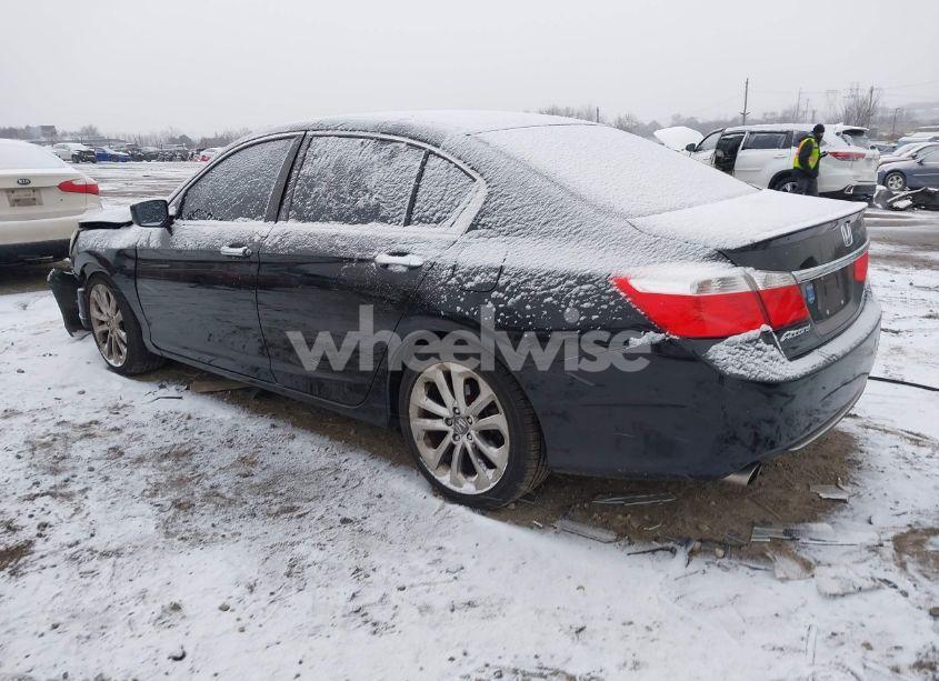 Photo 3 of 2013 Honda Accord SPORT (VIN 1HGCR2F54DA207753)