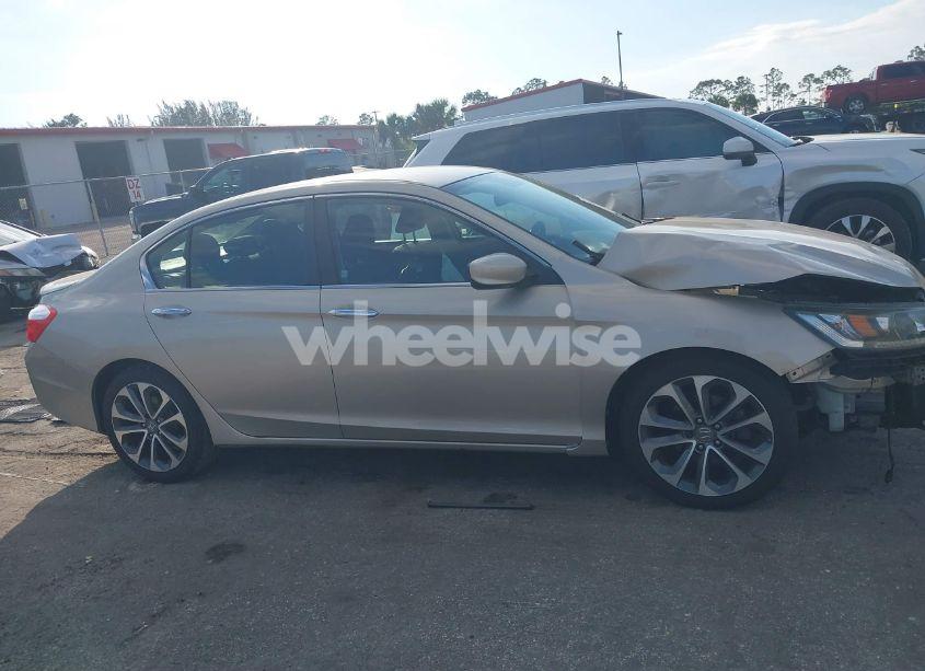 Photo 13 of 2015 Honda Accord SPORT (VIN 1HGCR2F54FA018958)