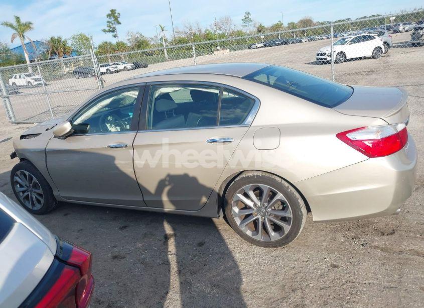 Photo 14 of 2015 Honda Accord SPORT (VIN 1HGCR2F54FA018958)