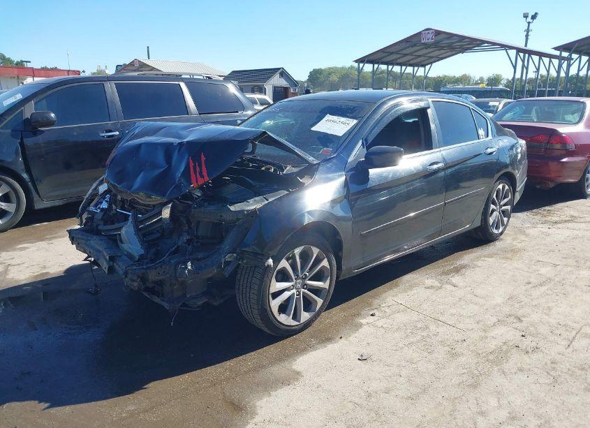Photo 2 of 2015 Honda Accord SPORT (VIN 1HGCR2F54FA020290)
