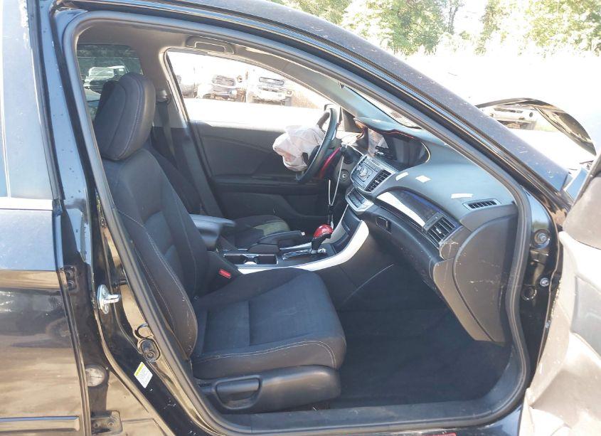 Photo 5 of 2015 Honda Accord SPORT (VIN 1HGCR2F54FA020290)