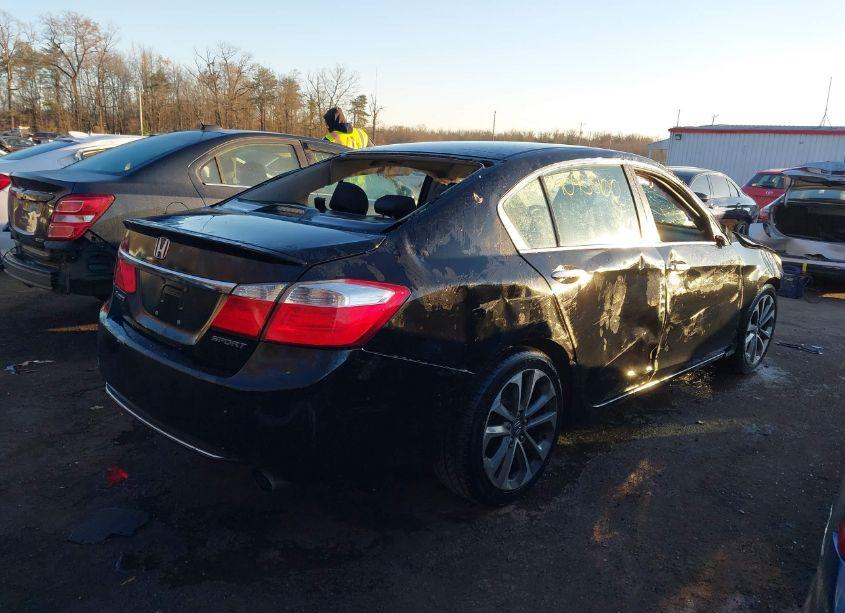 Photo 4 of 2015 Honda Accord SPORT (VIN 1HGCR2F54FA051698)