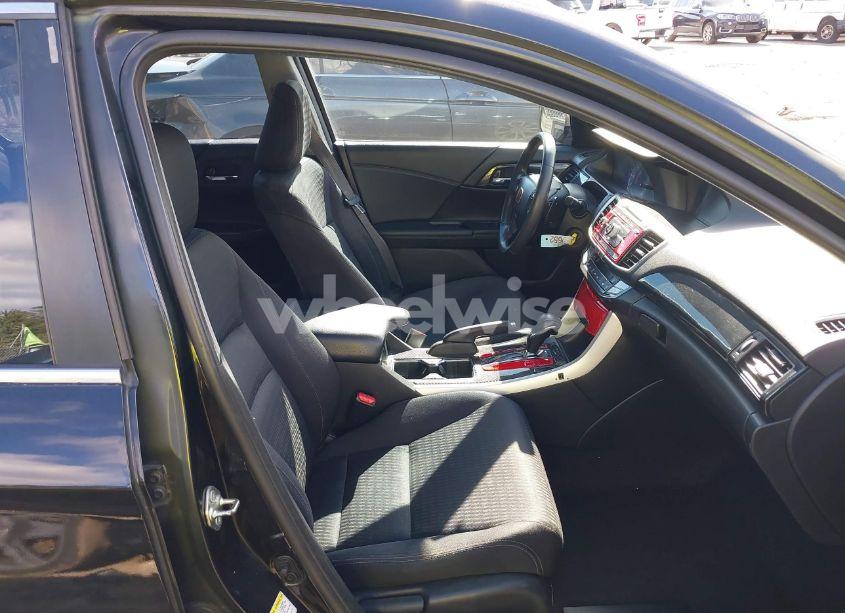 Photo 5 of 2015 Honda Accord SPORT (VIN 1HGCR2F54FA119840)