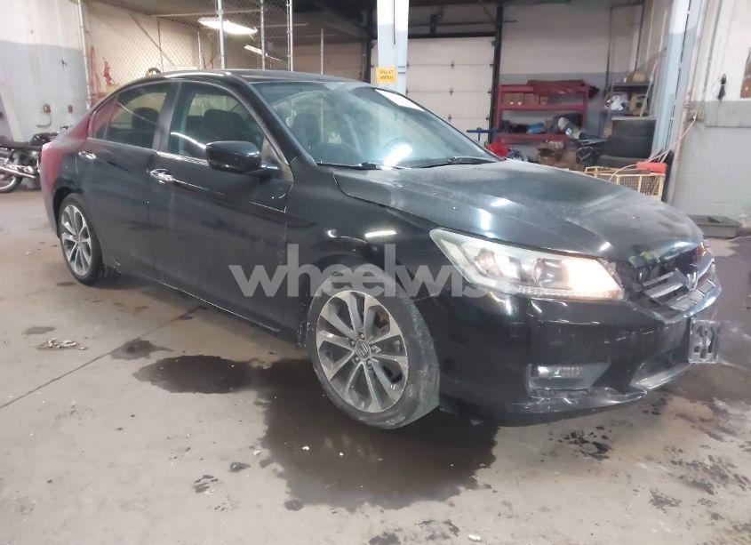 2015 Honda Accord SPORT (VIN 1HGCR2F54FA172523) main photo