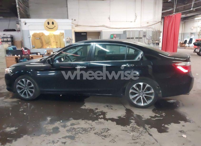 Photo 14 of 2015 Honda Accord SPORT (VIN 1HGCR2F54FA172523)