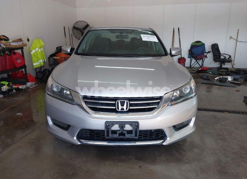 Photo 13 of 2015 Honda Accord SPORT (VIN 1HGCR2F54FA200479)