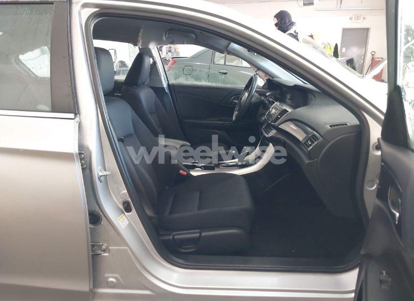 Photo 5 of 2015 Honda Accord SPORT (VIN 1HGCR2F54FA200479)