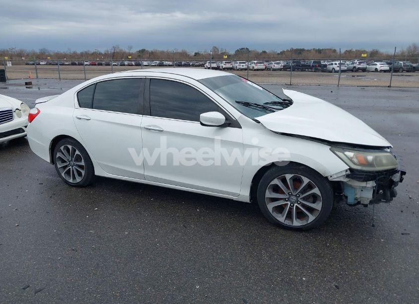 Photo 14 of 2015 Honda Accord SPORT (VIN 1HGCR2F54FA212017)