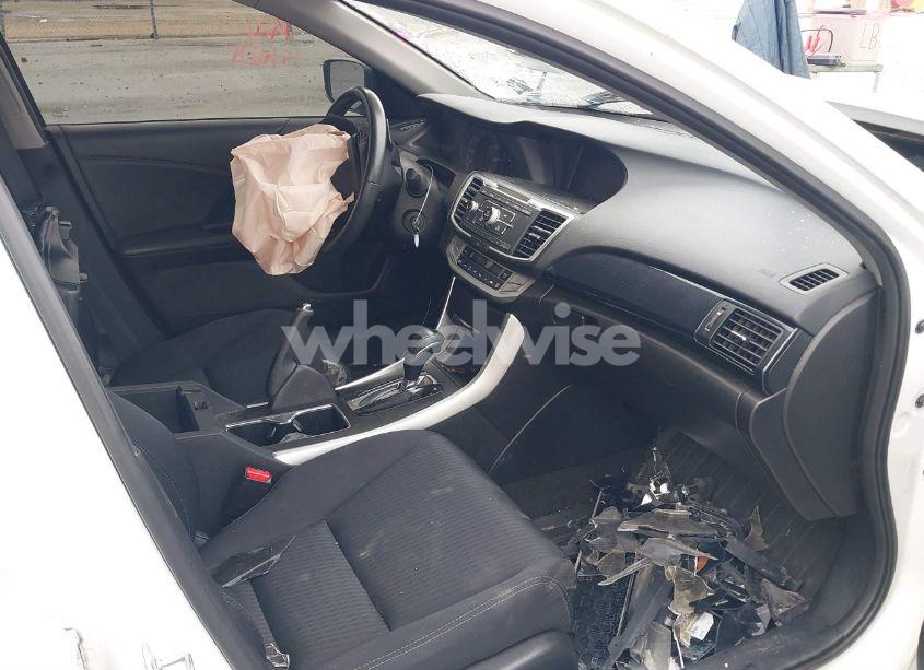 Photo 5 of 2015 Honda Accord SPORT (VIN 1HGCR2F54FA212017)