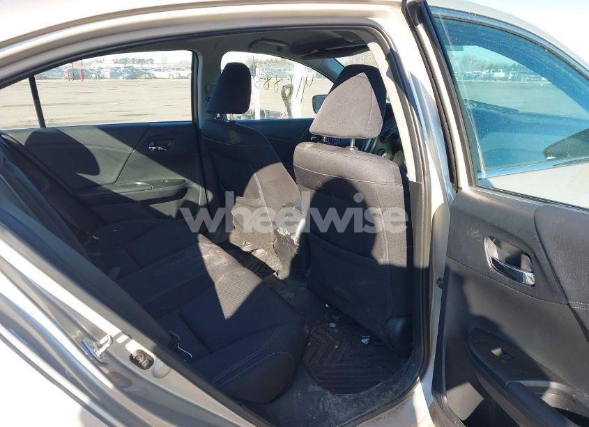 Photo 8 of 2015 Honda Accord SPORT (VIN 1HGCR2F54FA215533)