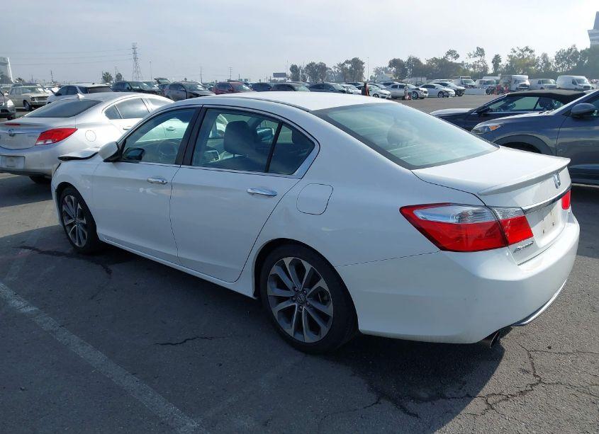 Photo 3 of 2015 Honda Accord SPORT (VIN 1HGCR2F54FA218948)