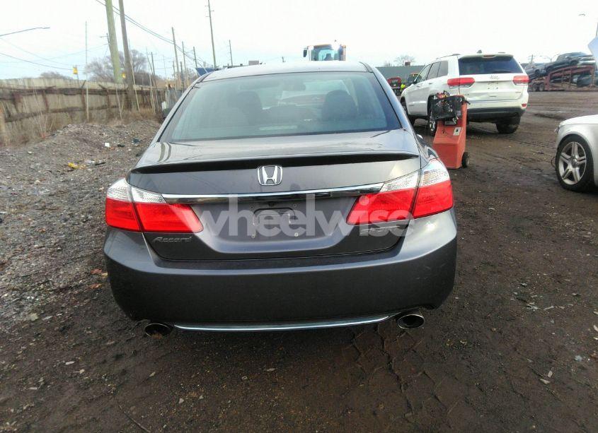 Photo 16 of 2015 Honda Accord SPORT (VIN 1HGCR2F54FA222823)